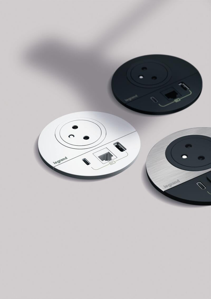 Legrand Incara Black √ò80mm Surface Socket with USB Type-A+C Charger - 2m