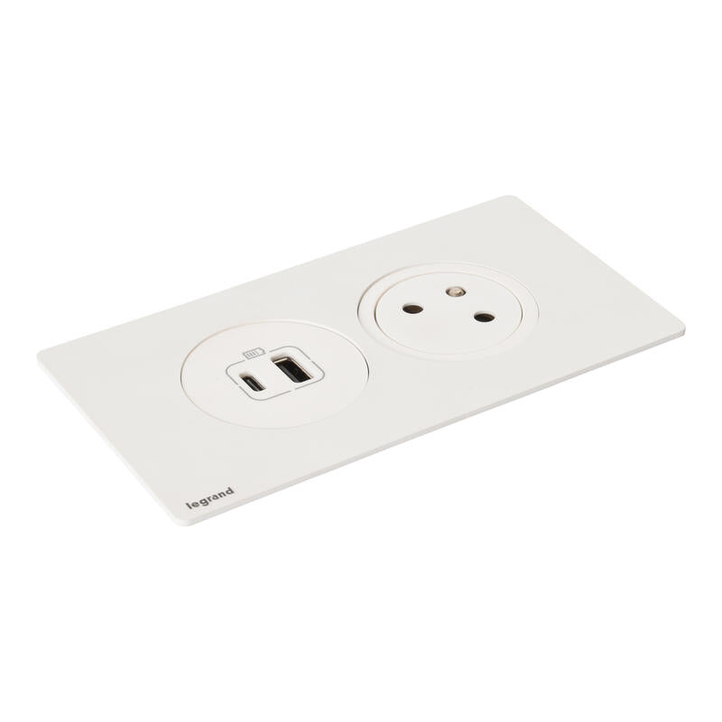 Legrand Incara Disq'In 2-Stations: 2P+E Socket, White USB Type-A+Type-C Charger, Plate Required