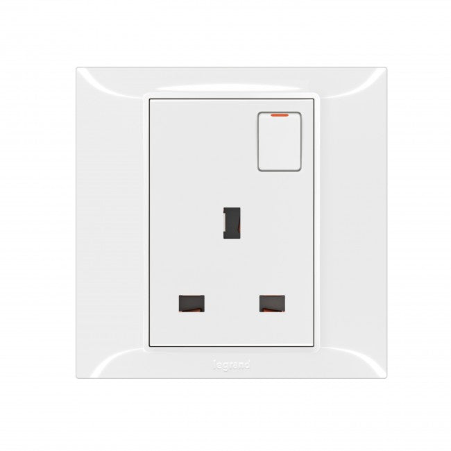 Legrand Belanko S British Socket 13A (SIngle)