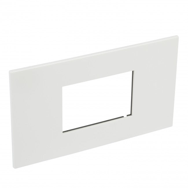 Legrand Arteor Shaver Socket Plate White (3Mod)
