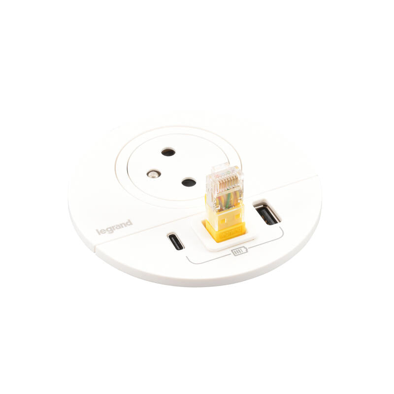 Legrand Incara White Ø80mm Surface-Mounted 2P+T Outlet, USB Type-A+C Charger - 2m