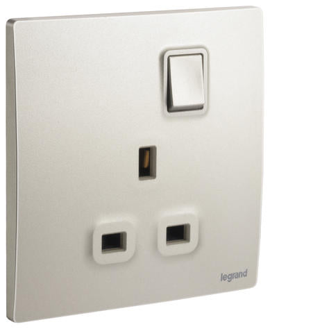 Legrand Mallia Senses British Standard Switched Socket 13A 1 Gang