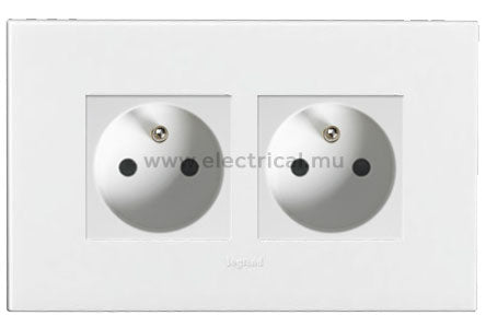 Legrand Arteor FR Sockets 16A - Single or Double (with support frame and plate)