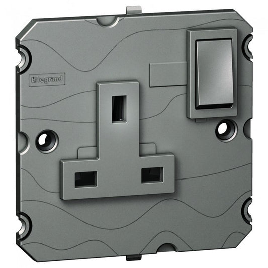 Legrand Arteor 13A British Switched Socket (Single)